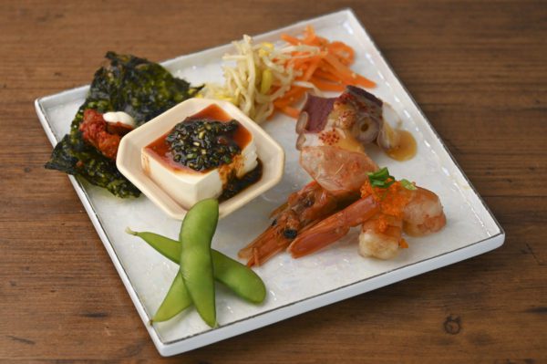 20250131_005_韓国苑前菜盛合せ_1-scaled